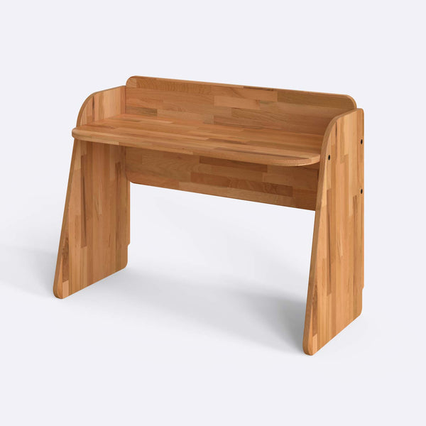 Diwen Desk – 47" x 22" (120 x 55 cm)