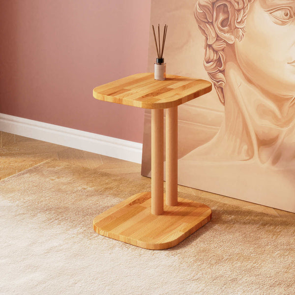 Lory C Table
