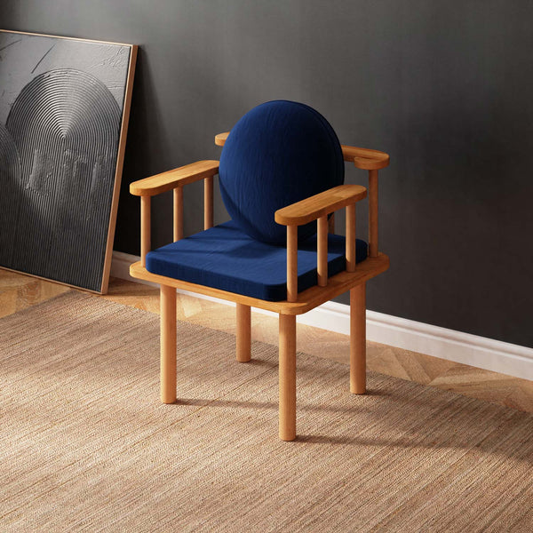Lore Chair