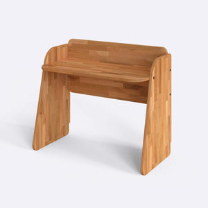 Diwen Desk – 41" x 22" (105 x 55 cm)