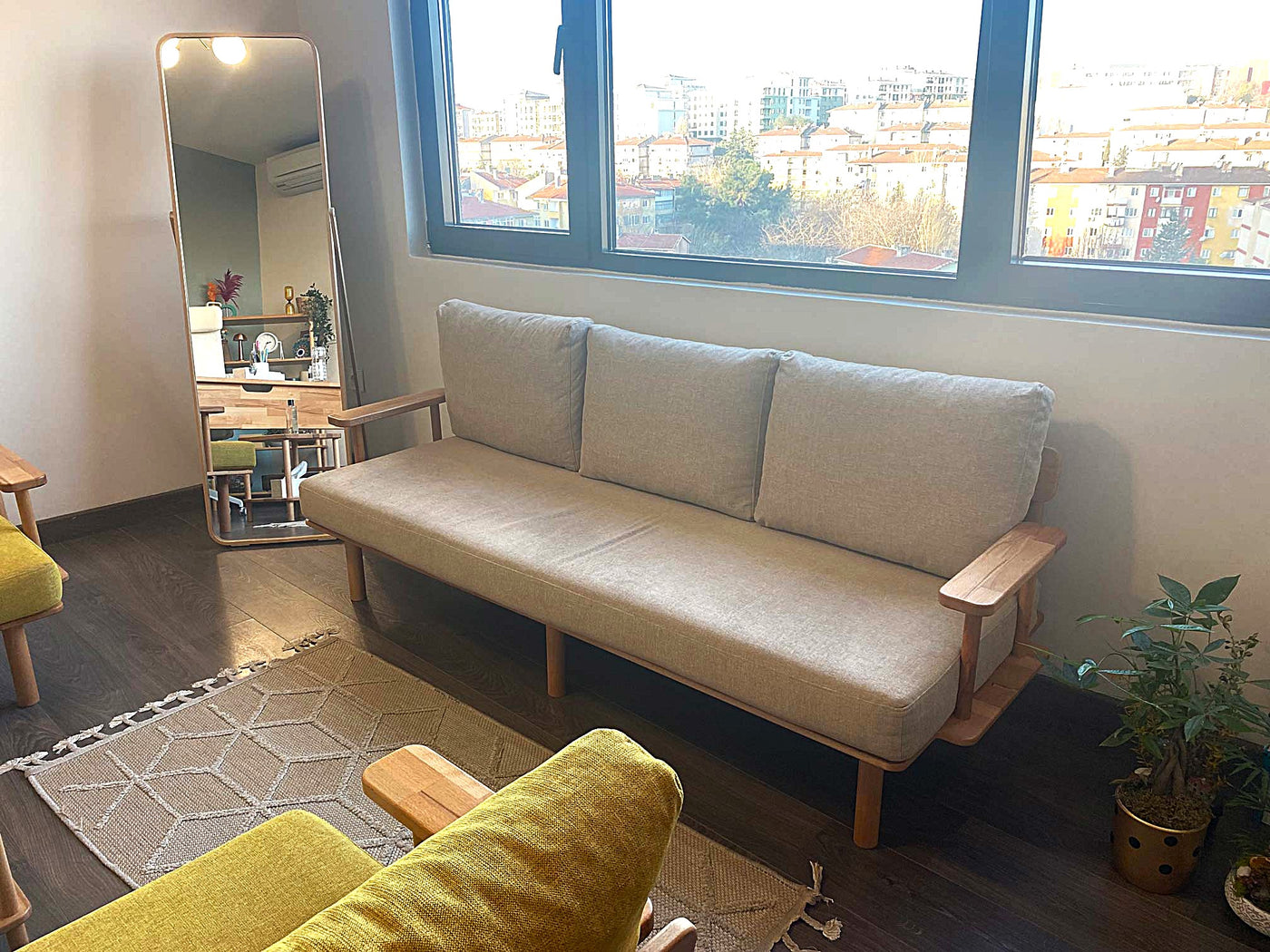 A solid beech seating group in a lived-in room